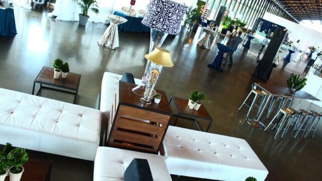 ampaevents_Furniture_Lounge-Seating-Set_Pod-Seating_White_Wood-Slat-Center_Topiary_Centerpieces_Trumpet-Vase_HR_IMG_6019 copy_1200px