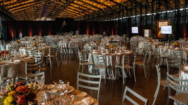 ampaevents_garden-chic_dinner-table_drape-barrier_stage_IMG_7567_edit_1200px